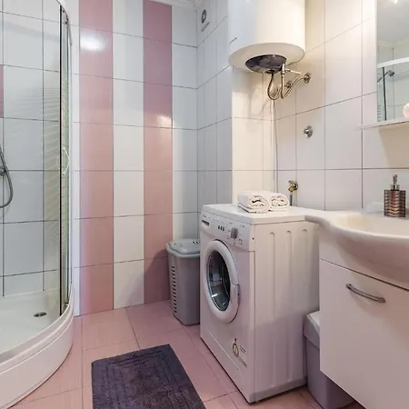 Two-bedroom In Appartamento Vodnjan